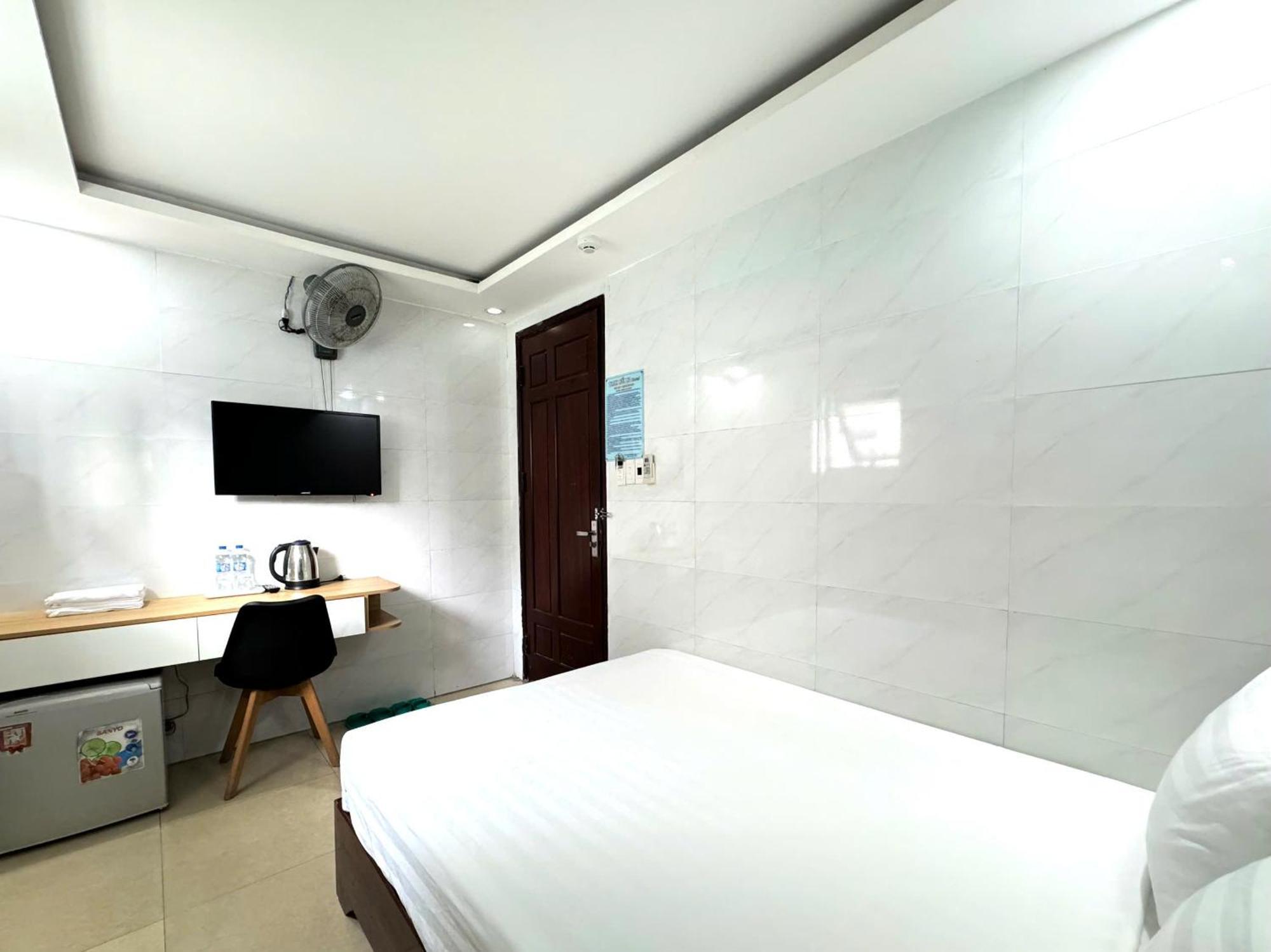 Thanh Hien Hb Hotel Дананг Екстериор снимка